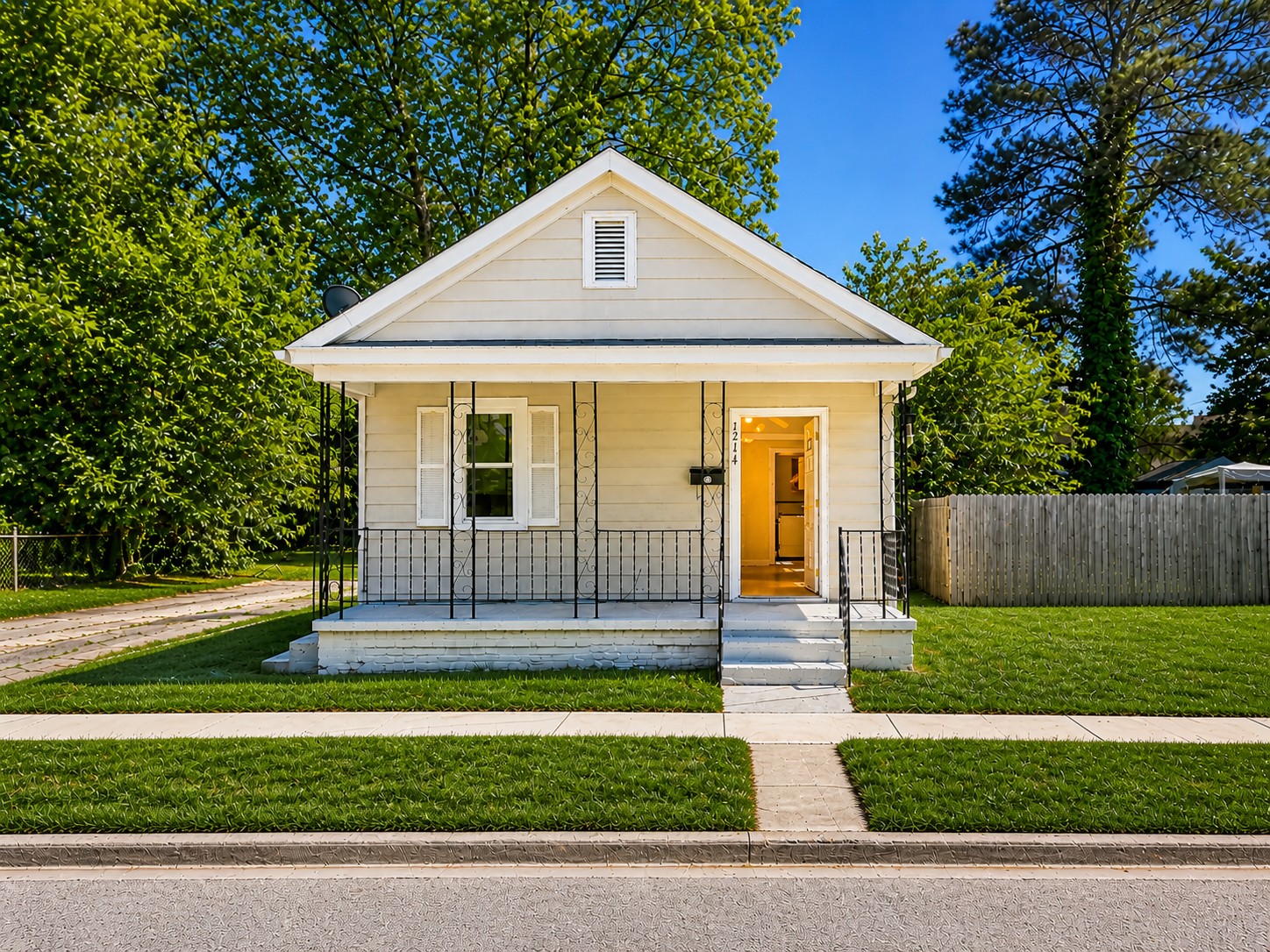 Property main image